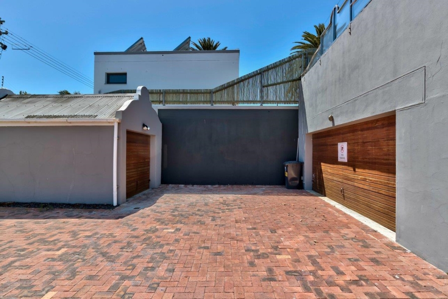 6 Bedroom Property for Sale in Milnerton Western Cape